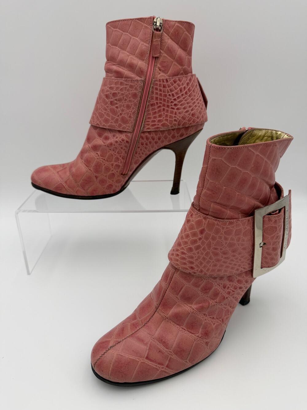 Dolce & Gabbana Croc Embossed Ankle Boots Pink Leather Size 37.5 / 7.5 Logo